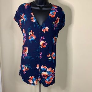 Torrid, 1X, Floral Cap Sleeve Shirt